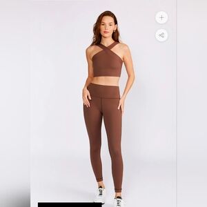 NEW Cream Yoga Bra And Legging Set In Mocha